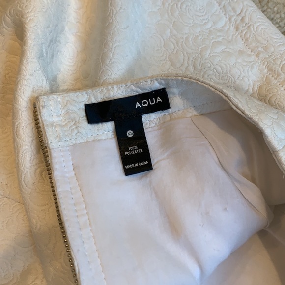 Aqua white skirt with flower print - Picture 5 of 6